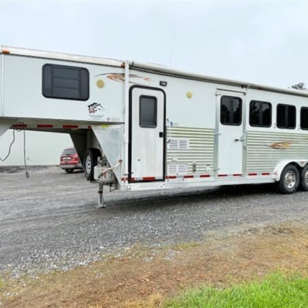 2014 Bison Trail Hand 4 Horse Trailer With Living Quarters – Luxury, Reliability & Ultimate Horse Transport Solution